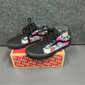 Vans Old Skool “Whimsical Roses” Black on Black Women’s Shoes 6.5